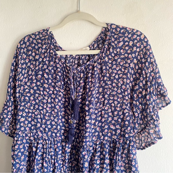 Blouse // - Picture 3 of 6